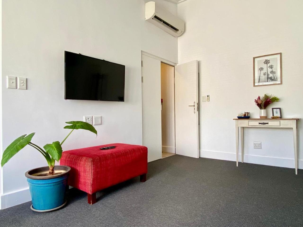 Hermanus Waterfront Apartment Oda fotoğraf